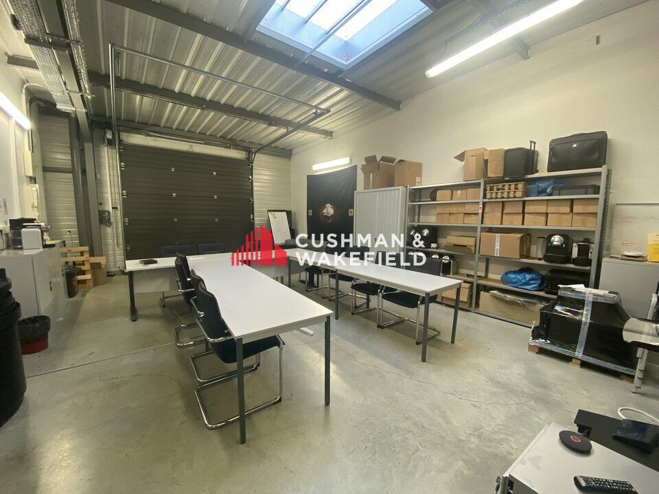 Location activité/entrepôt - 135 m²