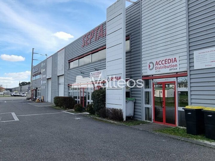 Location local d''activites 523 m² non divisibles