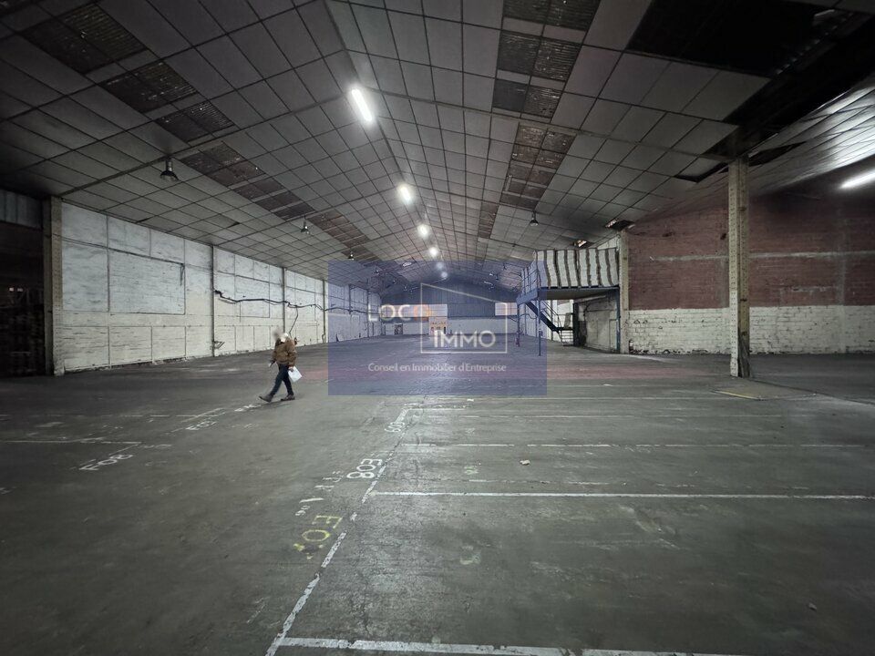 Location entrepot 9591.7 m² divisibles à partir de 990 m²