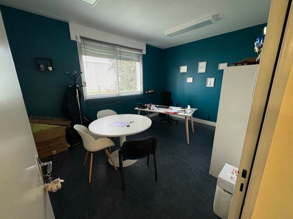 Location local d''activites 730 m² non divisibles