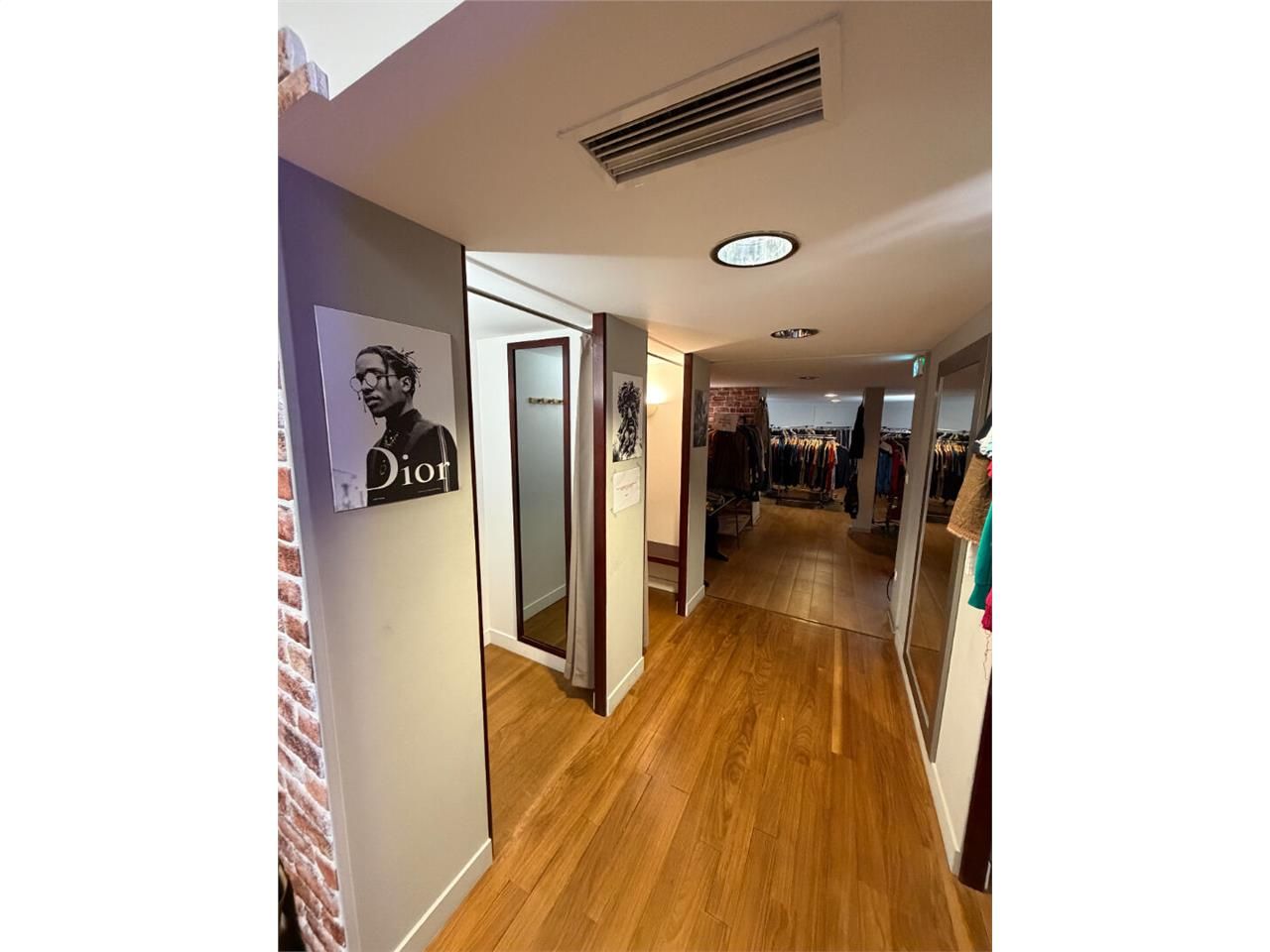 Location local commercial 120.00 m² à LIMOGES