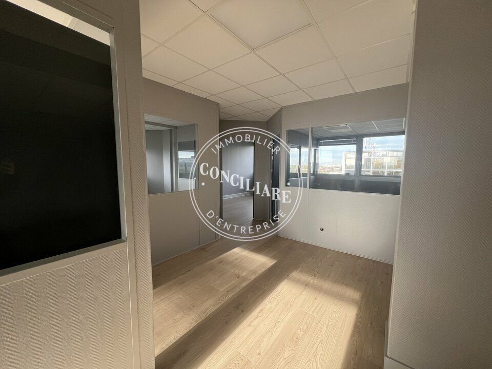 Location bureaux 93 m² non divisibles
