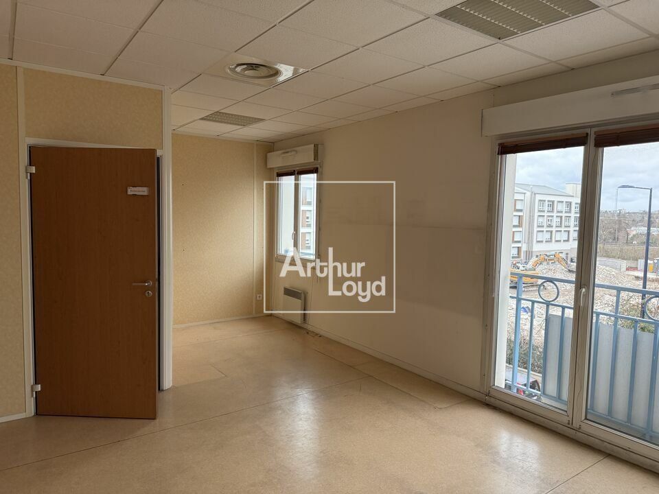 Bureaux à louer - Proche gare 