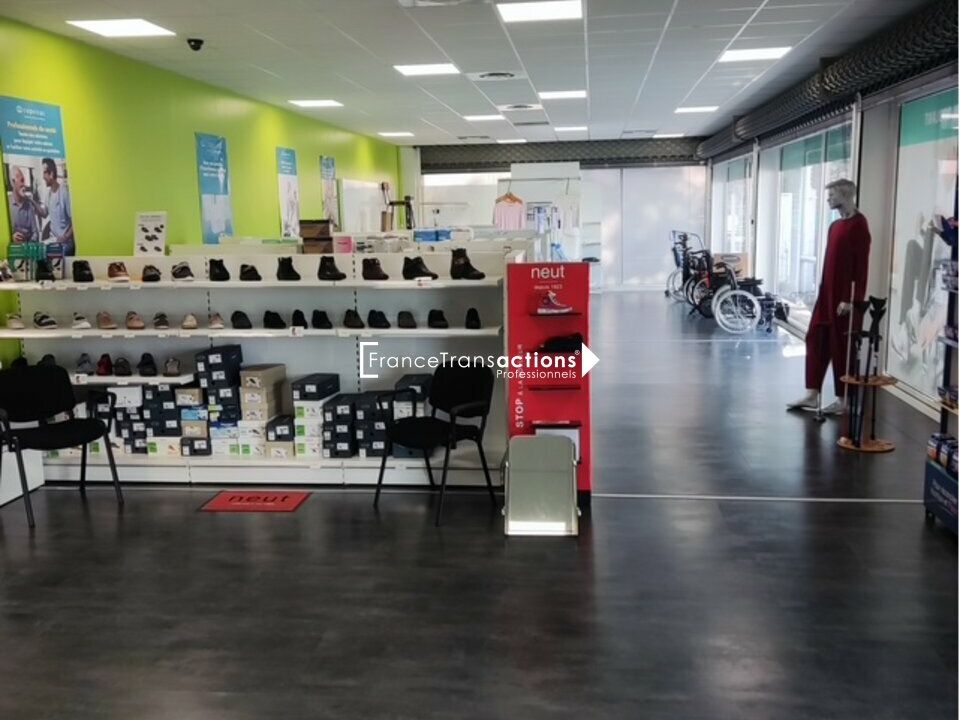 Location local commercial 248 m² non divisibles