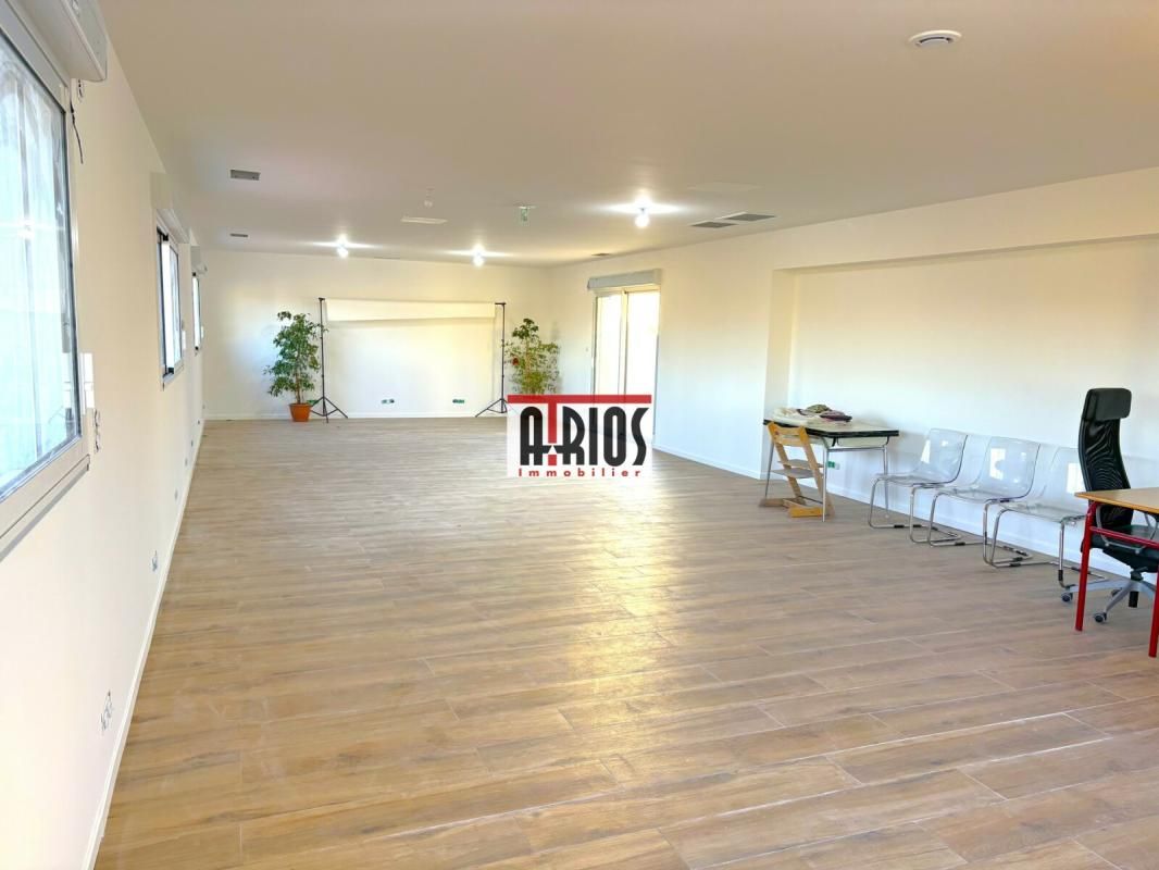 Location bureaux 95 m² non divisibles