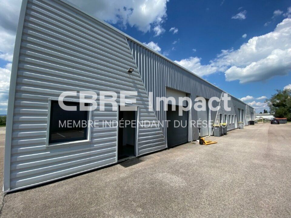 Location local d''activites 200 m² non divisibles