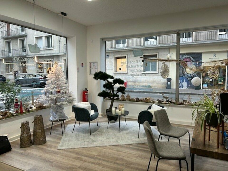 Location local commercial 75 m² non divisibles