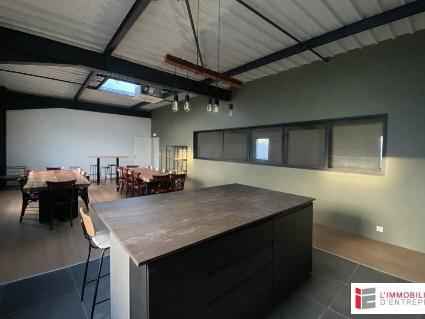 À louer – Local d'activité / laboratoire 395 m² – ZI Sud-Est intra-rocade de Rennes