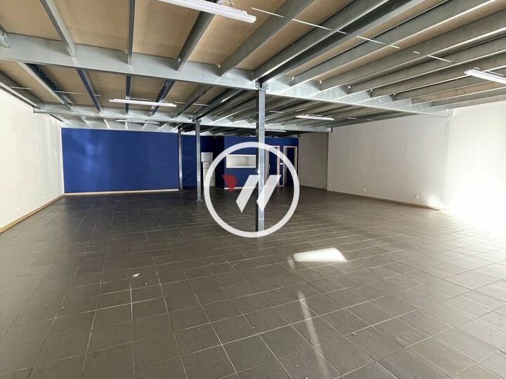 Location local d''activites 347 m² non divisibles