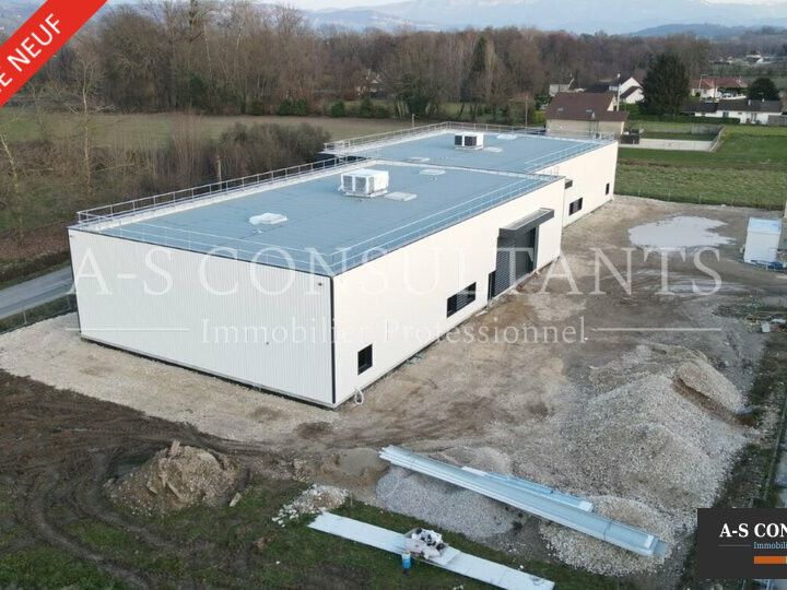 Vente local 610 m² non divisibles