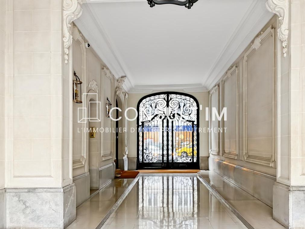 Location bureaux 82 m² non divisibles