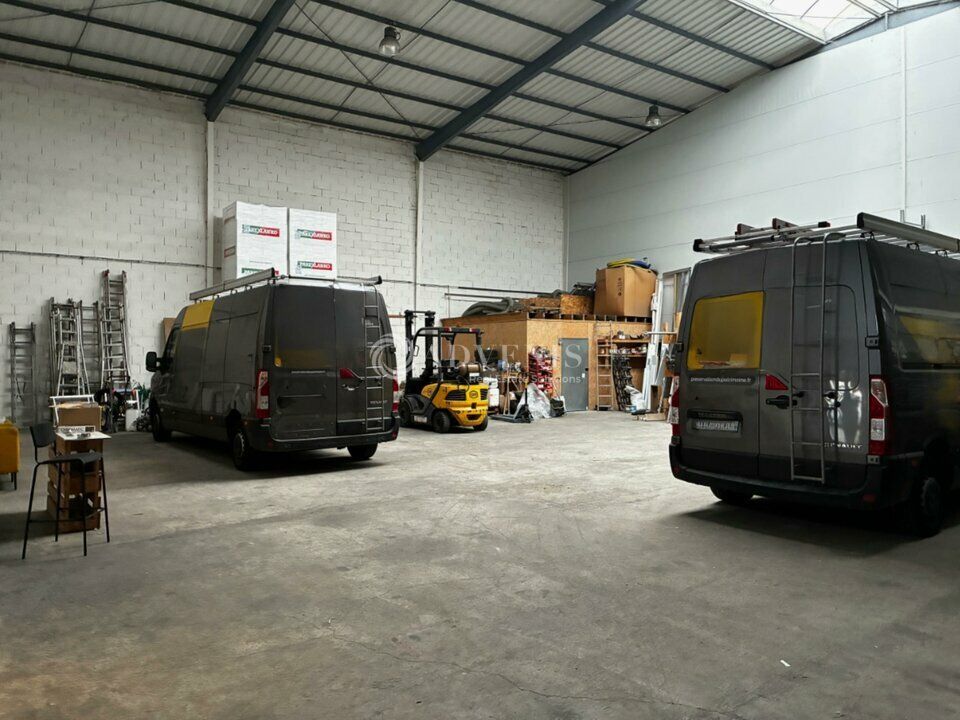 Vente local d''activites 580 m² non divisibles