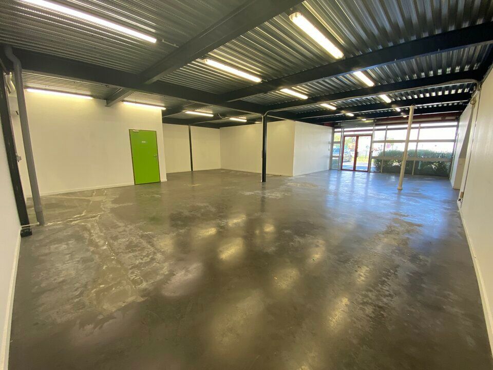 Location activité/entrepôt - 523 m²
