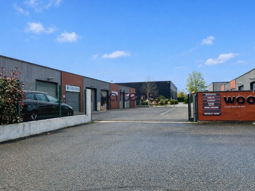 Location local d''activites 135 m² non divisibles