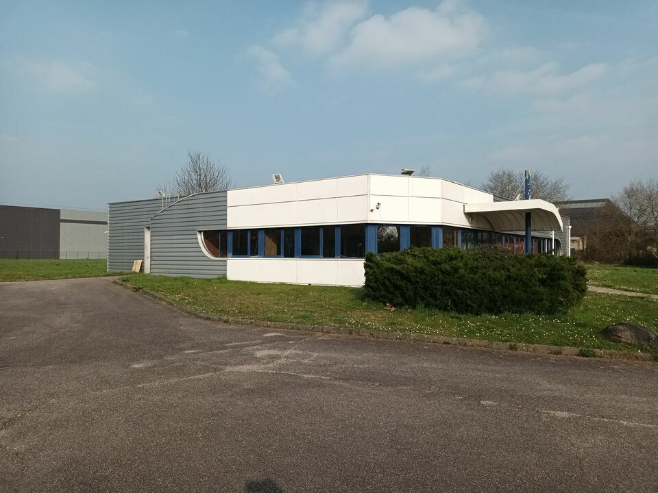 Location local d''activites 630 m² non divisibles