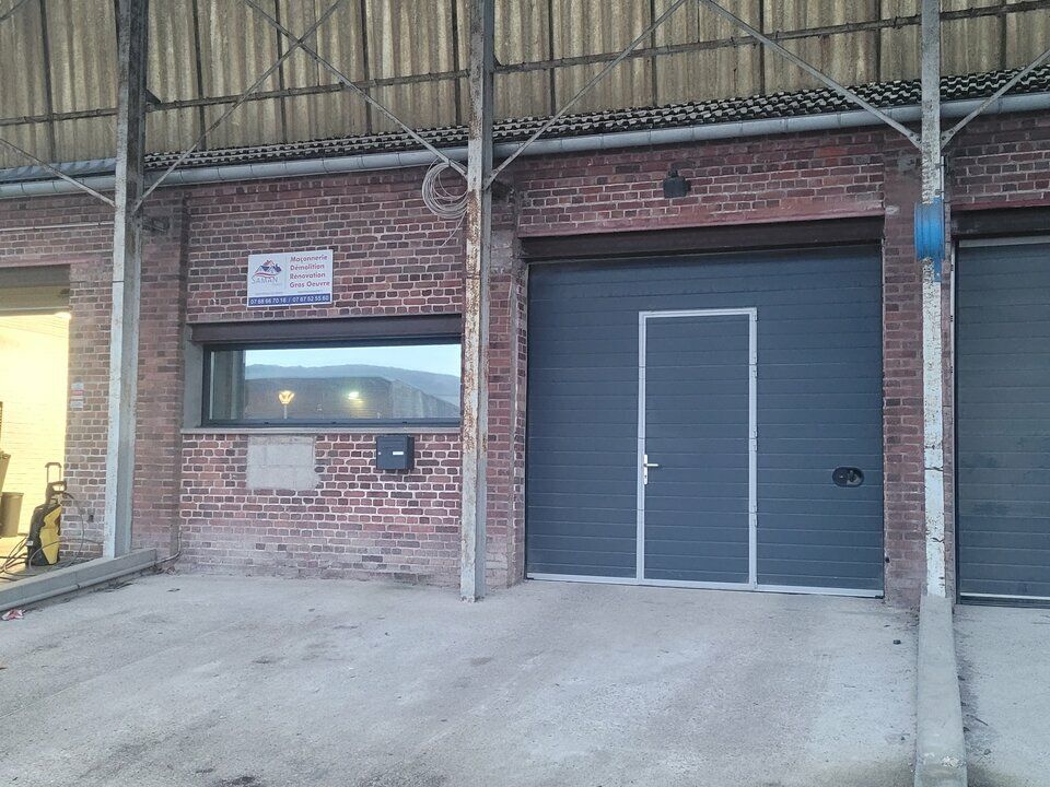 Location local d''activites 230 m² non divisibles