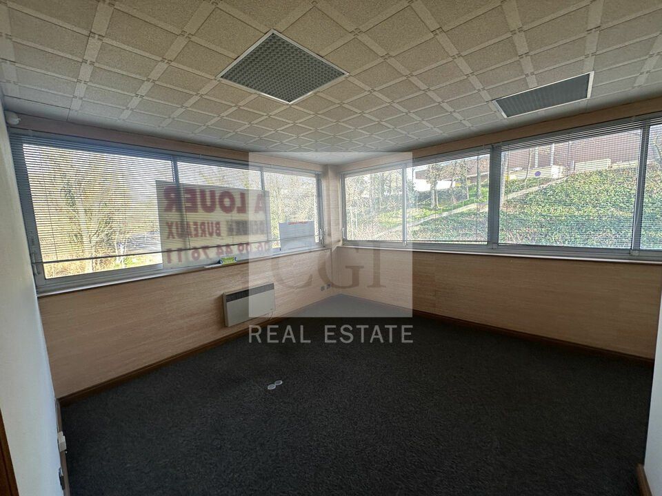 À LOUER – BUREAUX 80 m² – CHAMPAGNE AU MONT D'OR / SECTEUR TECHLID