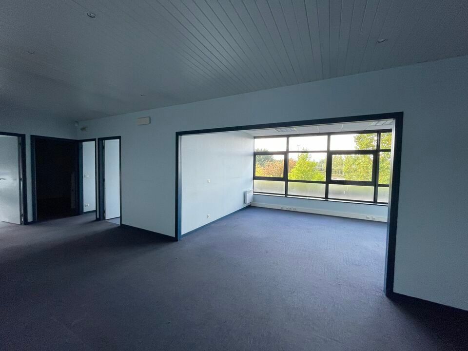 Location bureaux 287 m² non divisibles