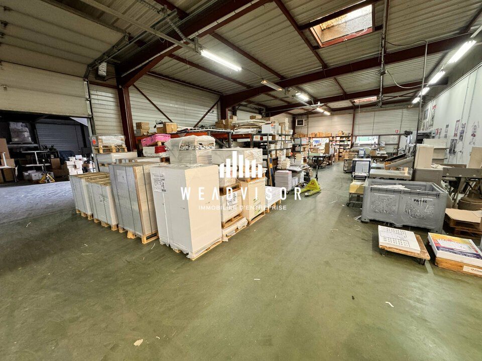 Vente local d''activites 1096 m² non divisibles
