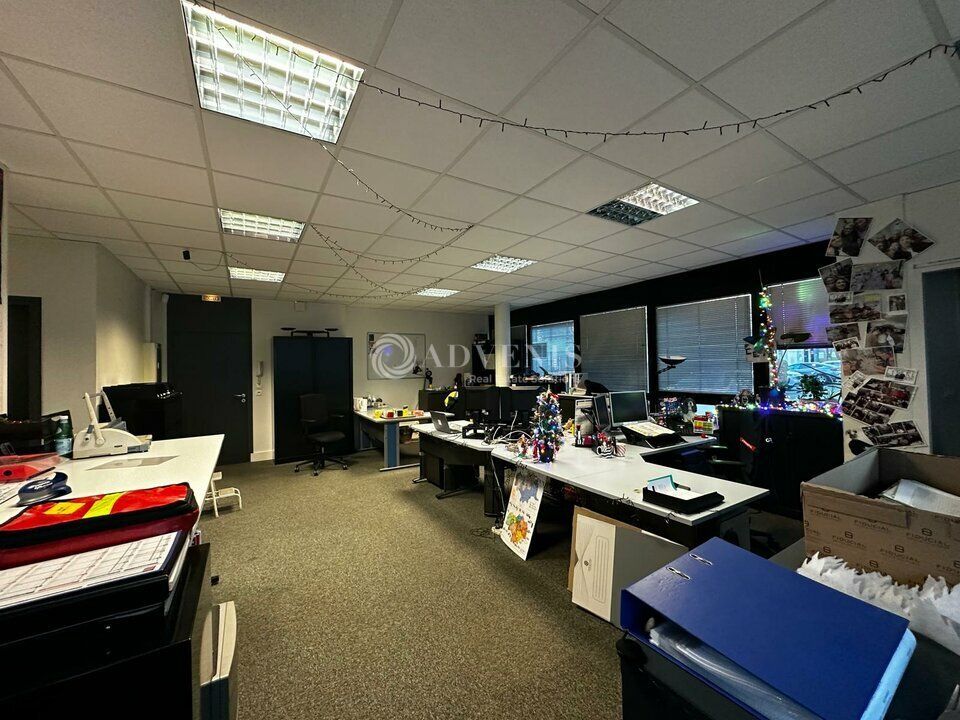 IMMEUBLE INDEPENDANT DE 841 M² AVEC 28 PARKING