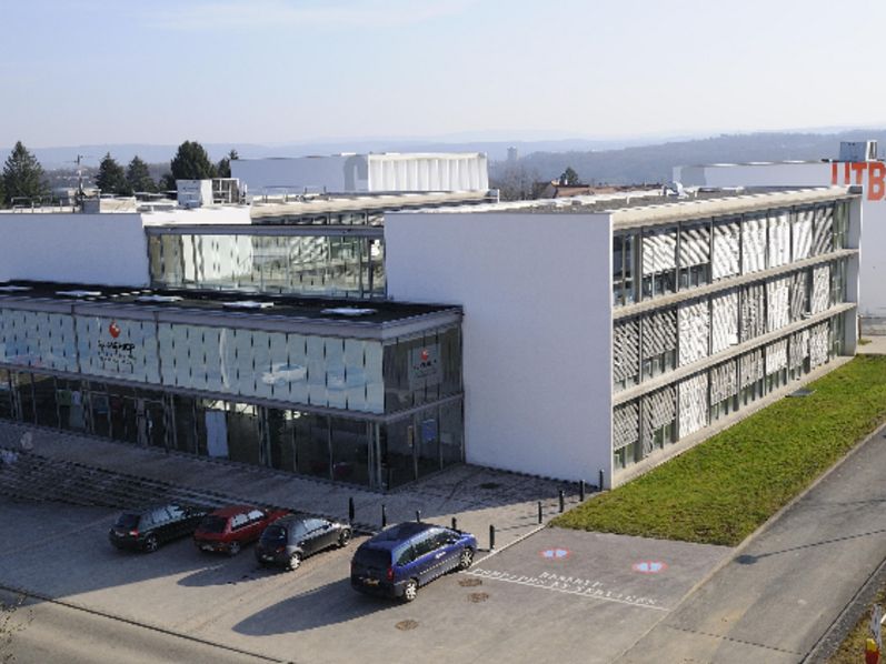 Location bureaux 1395 m² non divisibles