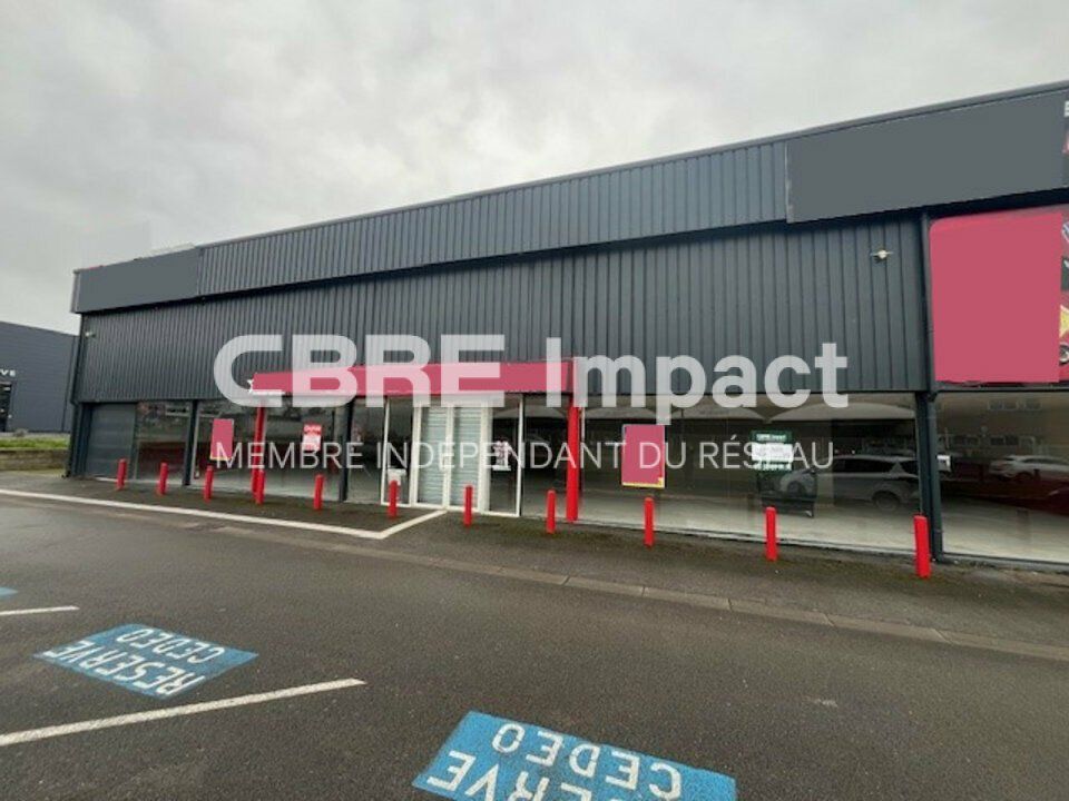 Location local commercial 1000 m² non divisibles