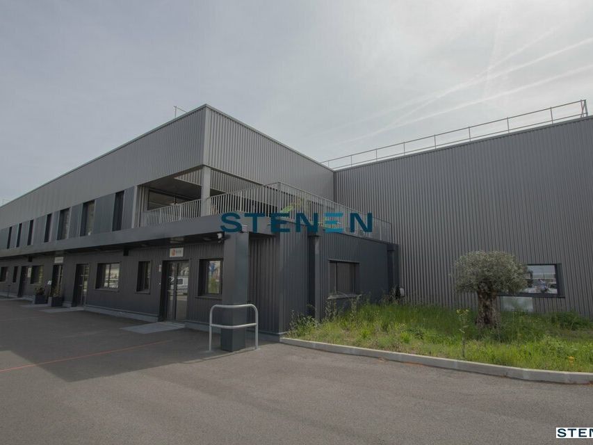 Location local d''activites 213 m² non divisibles