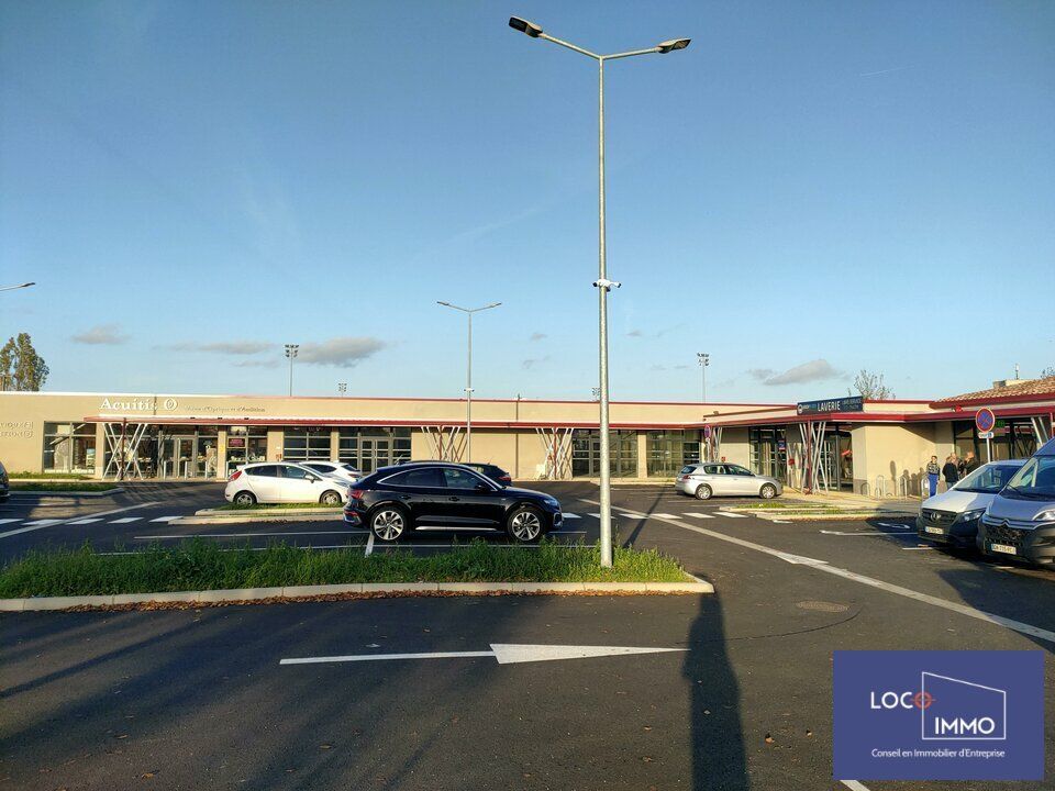 Location local commercial 141 m² non divisibles