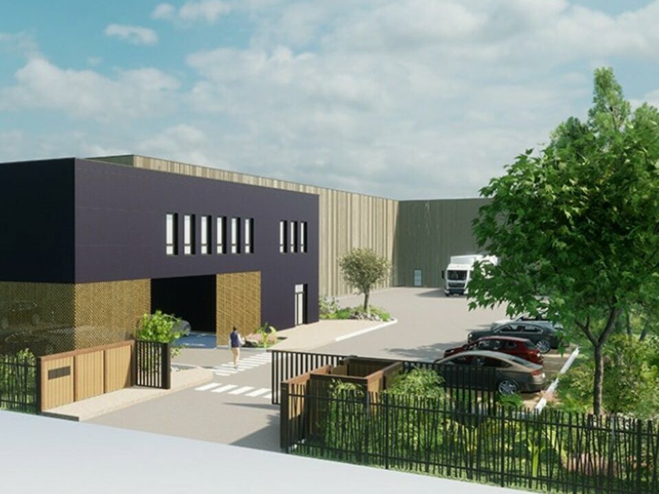 Vente local d''activites 2500 m² non divisibles