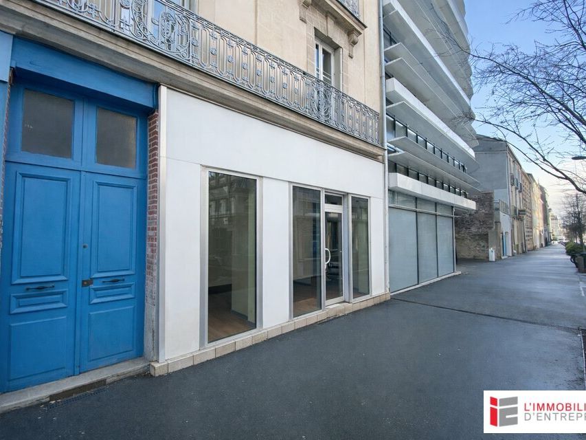 Location bureaux 45 m² non divisibles