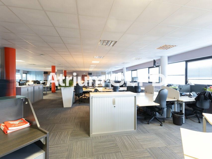 À LOUER - BUREAUX 426 M² - COURNON-D'AUVERGNE CENTRE D'AFFAIRES DU ZÉNITH