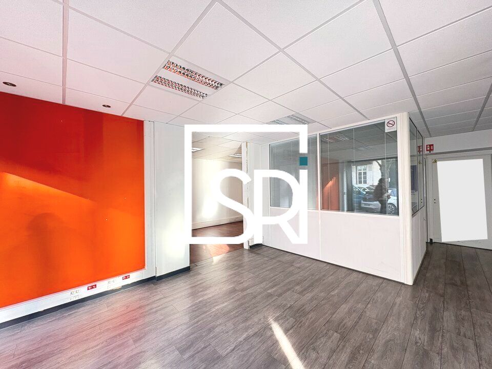 Location local commercial 94 m² non divisibles