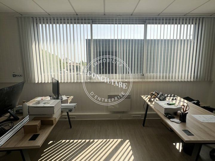 Location bureaux 55 m² non divisibles