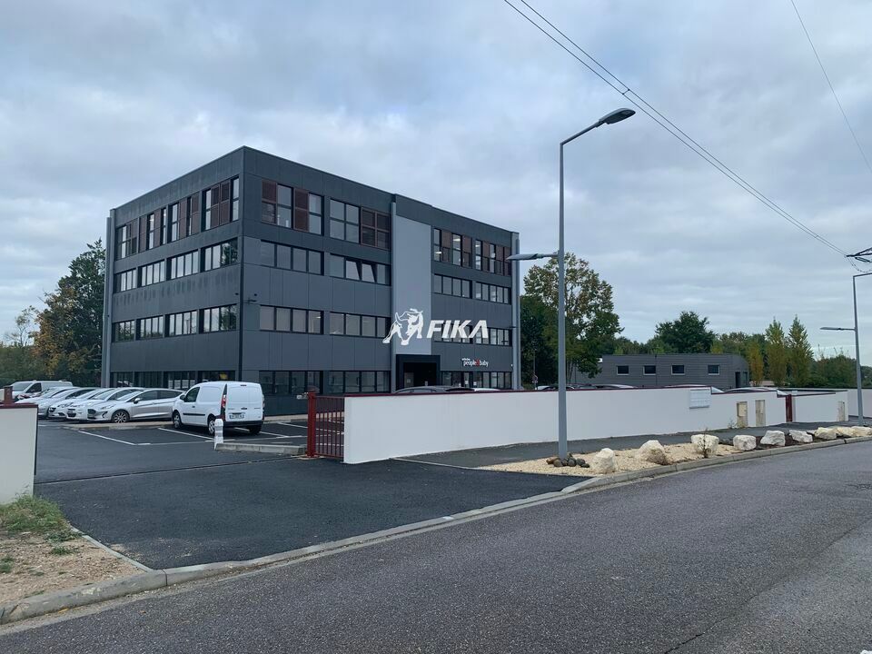 A LOUER BUREAUX - 279,64 m² - (33370) TRESSES