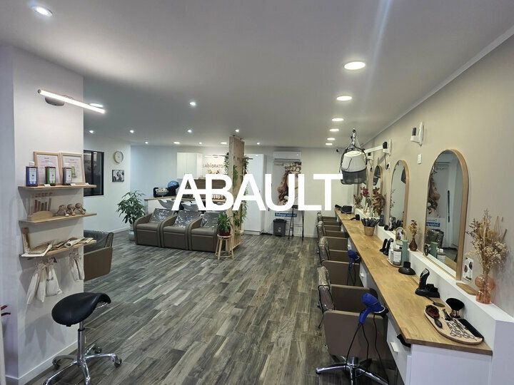 Location local commercial 76 m² non divisibles