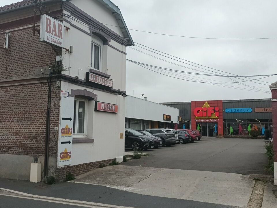 Vente local commercial 3371 m² non divisibles