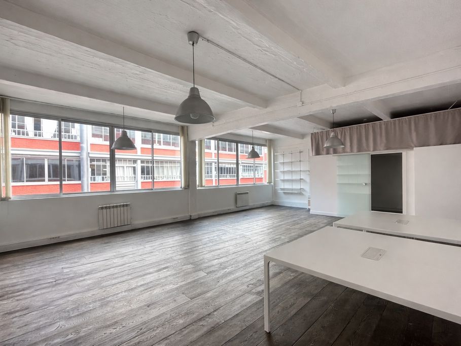 Location bureaux 98 m² non divisibles