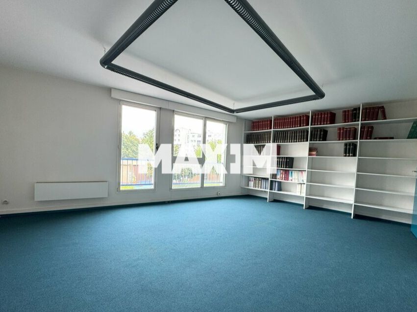 Bureaux avec parkings privatifs proche centre-ville