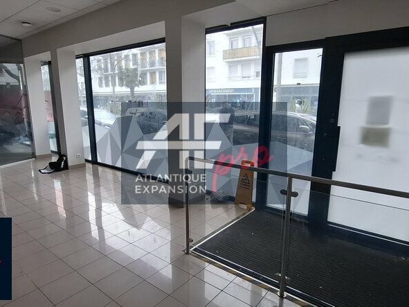 Local commercial à louer - 16m linéaire vitrine proche Mairie Saint-Nazaire par Atlantique Expansion Pro