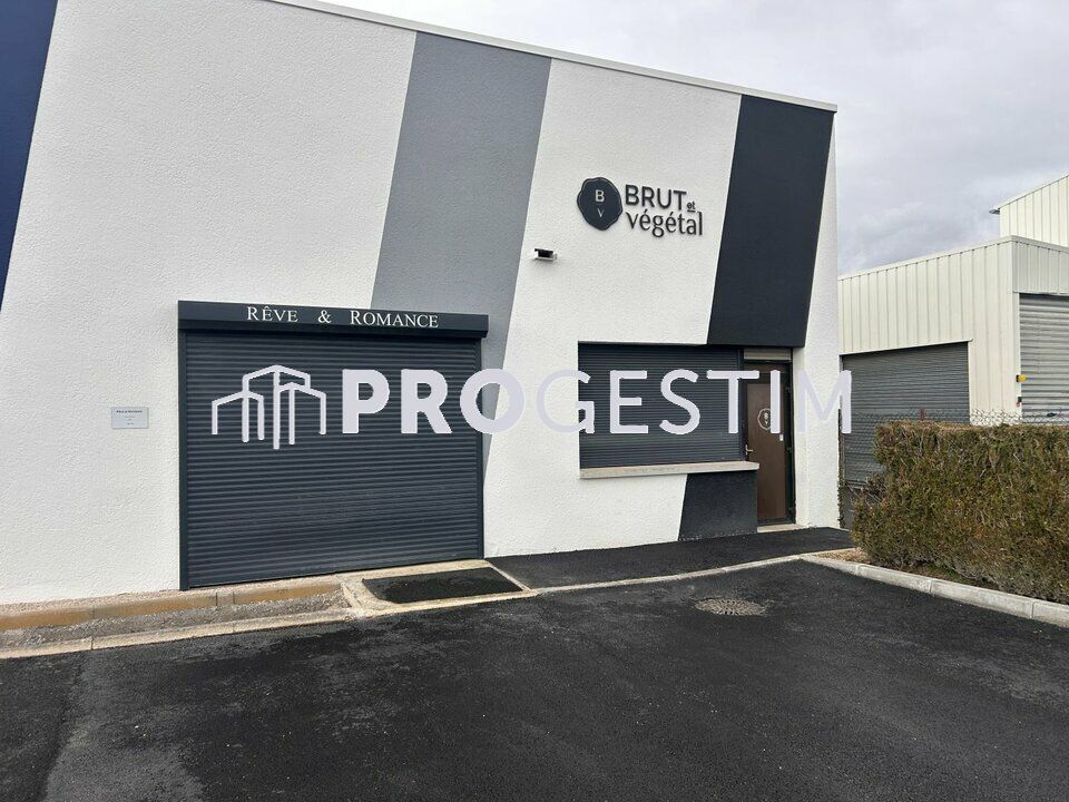 Location local d''activites 305 m² non divisibles