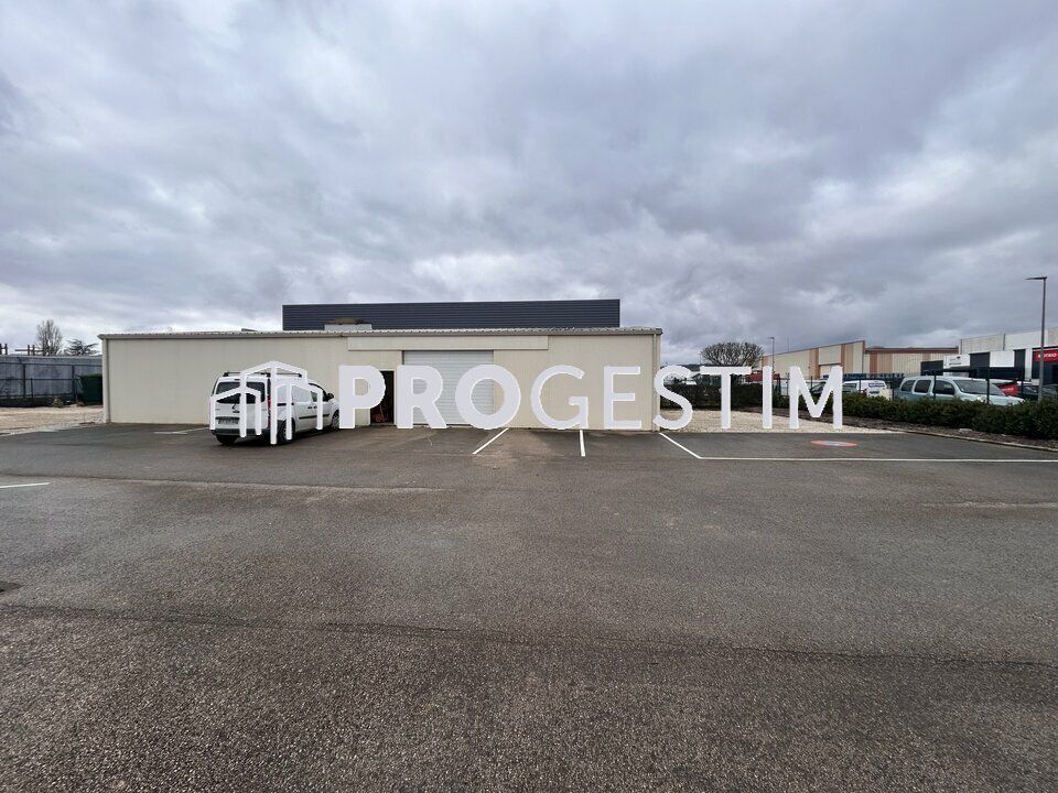 Location local d''activites 200 m² non divisibles