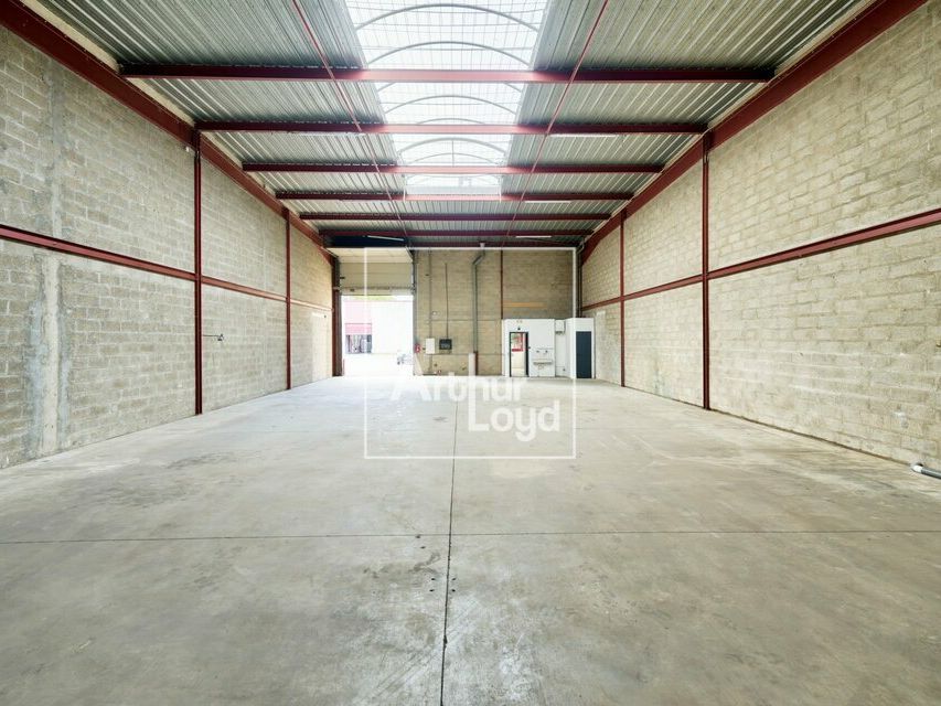 BONDOUFLE LOCAUX A LOUER