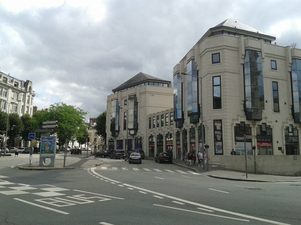 Location bureaux 190.74 m² divisibles à partir de 93.77 m²