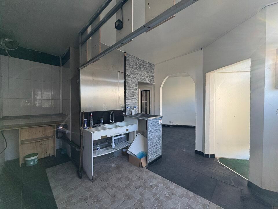 Location local commercial 29 m² non divisibles