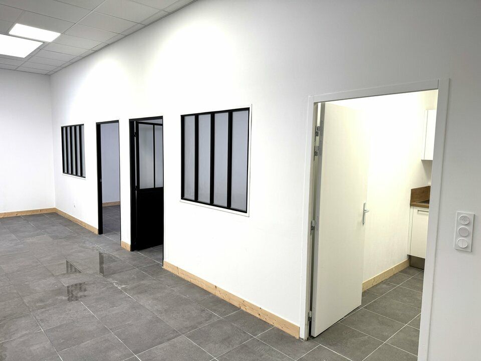 TOURS GRAMMONT BUREAUX A LOUER 120 M² NEUFS RDC