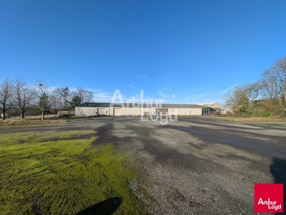 Vente local d''activites 2400 m² non divisibles