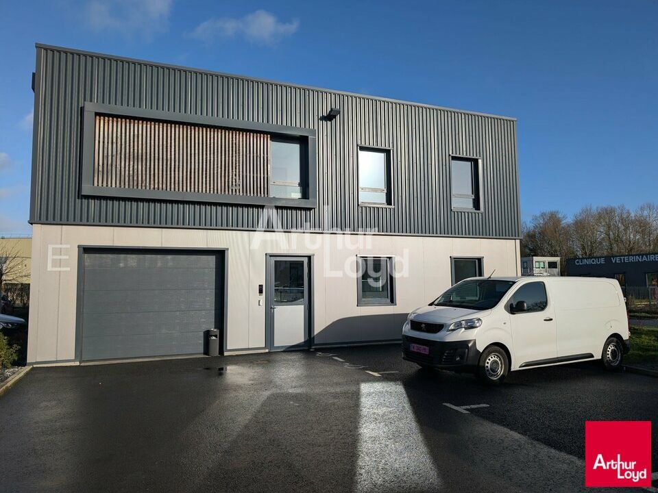 Location local d''activites 195 m² non divisibles