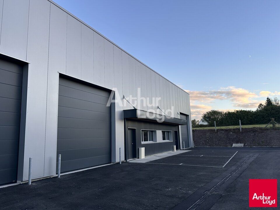 LAILLE - LOCAL D'ACTIVITE NEUF - PROCHE RENNES