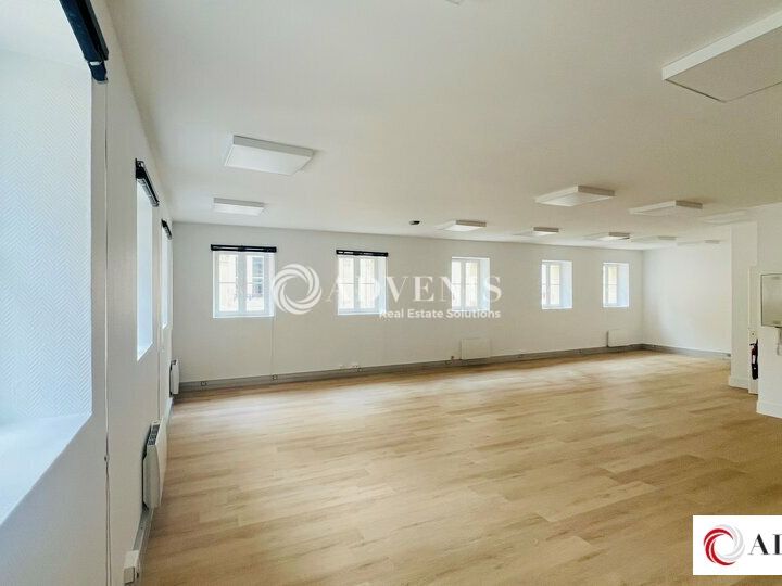 Location bureaux 90 m² non divisibles