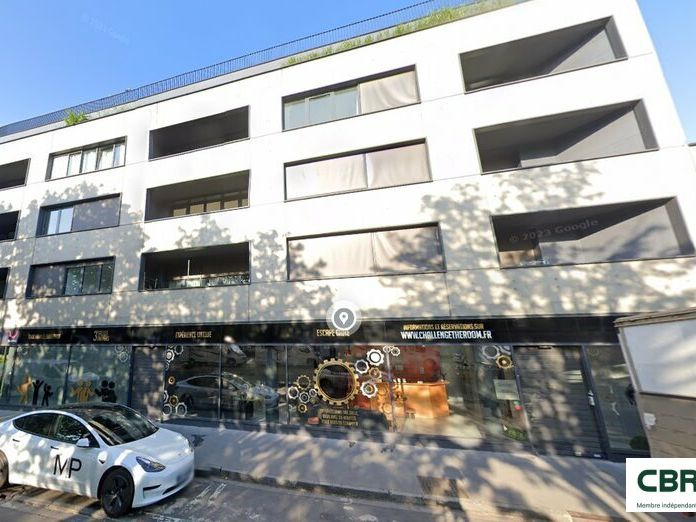 Location local commercial 384 m² divisibles à partir de 124 m²